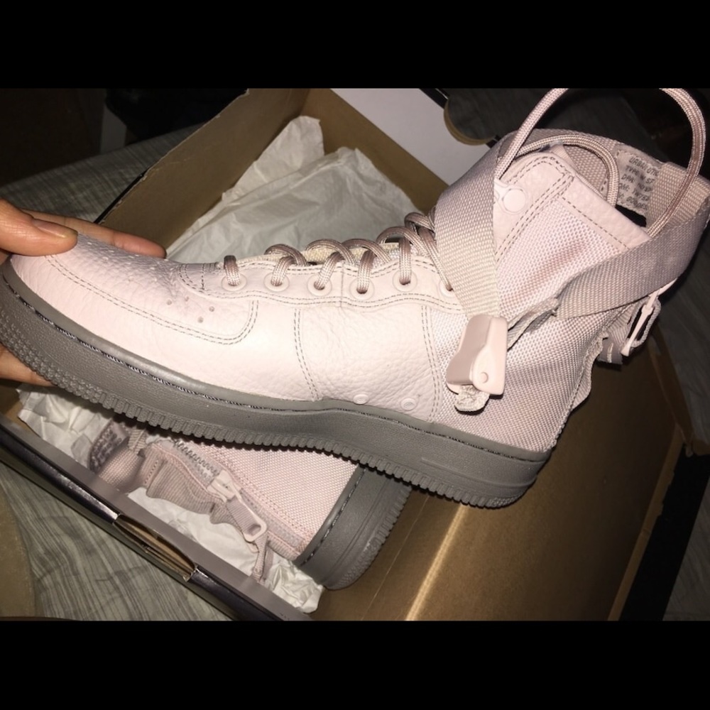 Nike Air Force